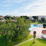 Nova T1 Rua Da Oura *