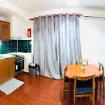 Nova T1 Rua Da Oura *